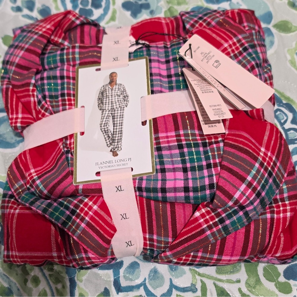 Victoria's Secret XL Flannel Plaid Pajama Set Collared Button Front Long Sleeve